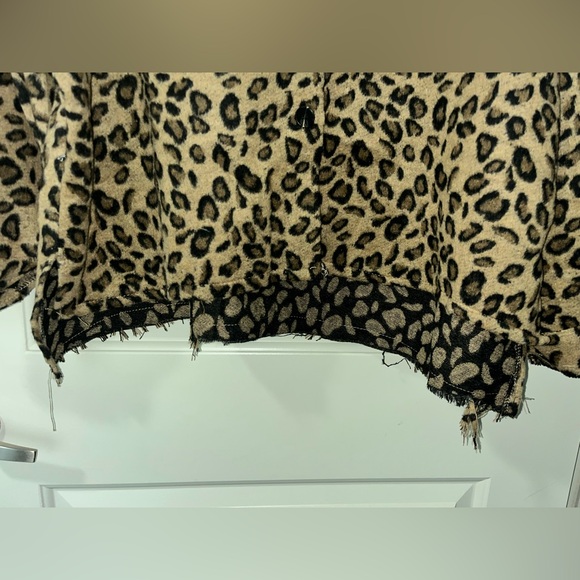 Leopard Print Women's Jacket. NWOT - Picture 3 of 6